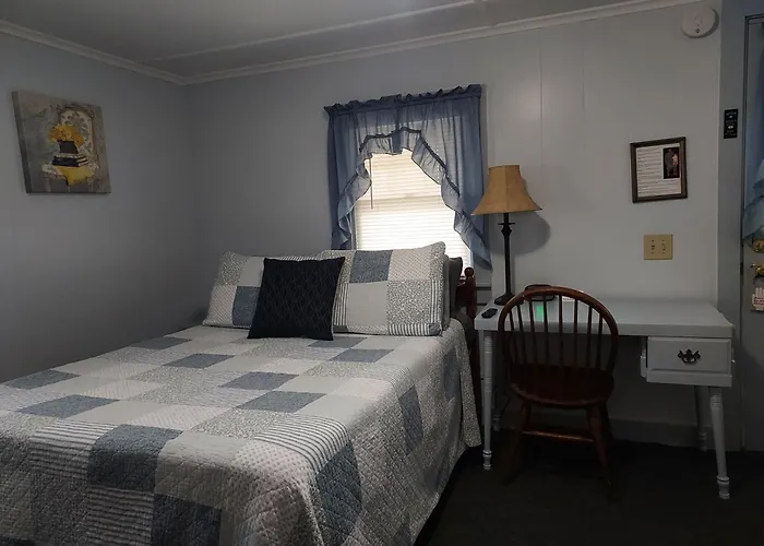Serenity Motel
